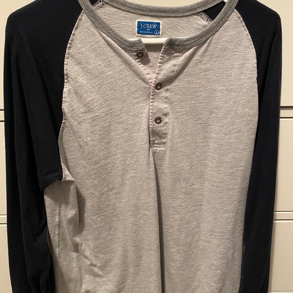 Men’s long sleeve Henley - Picture 1 of 2